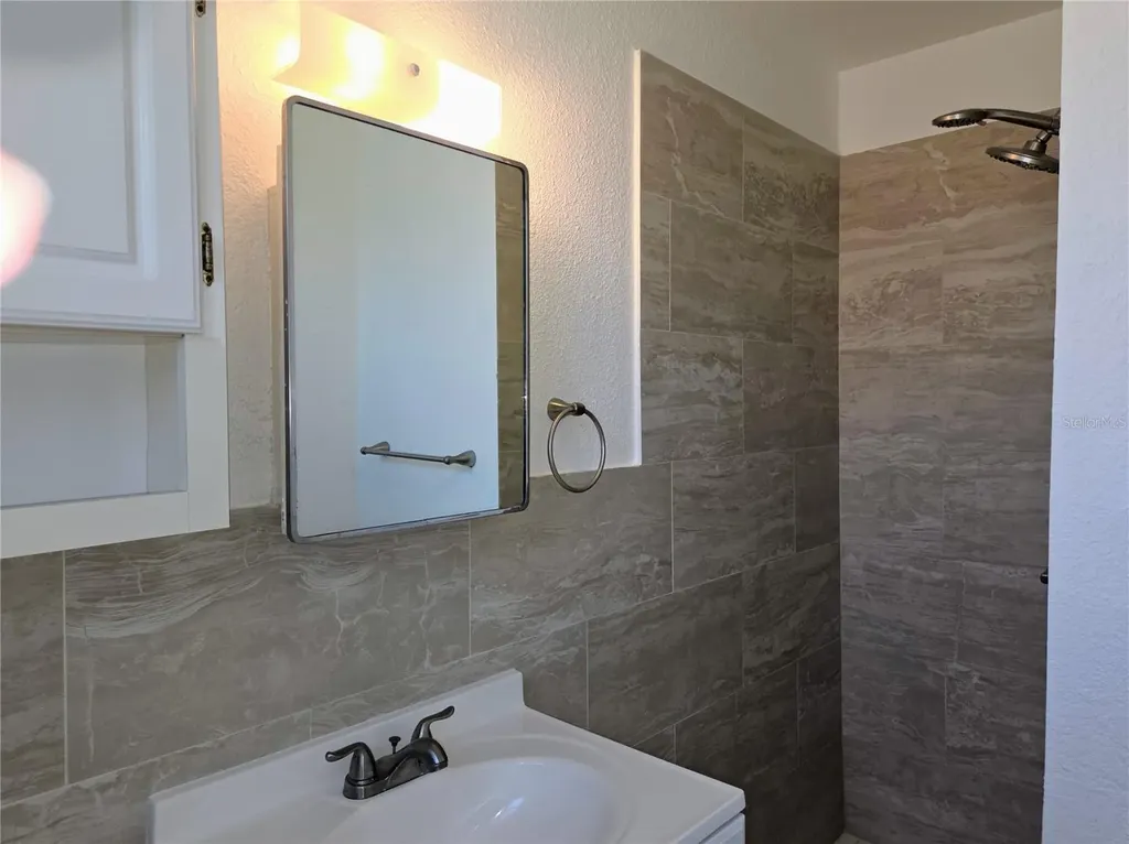 6931 Hibiscus Avenue S South Pasadena FL 33707