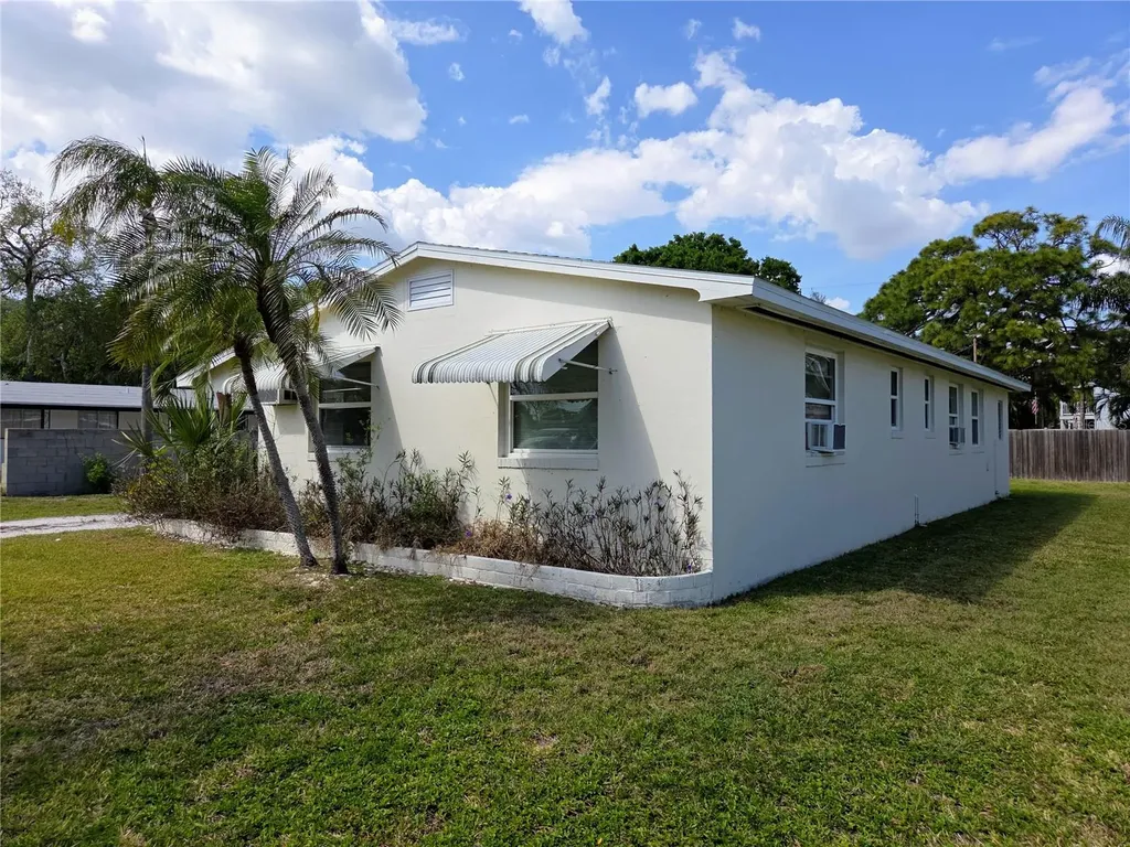 6931 Hibiscus Avenue S South Pasadena FL 33707