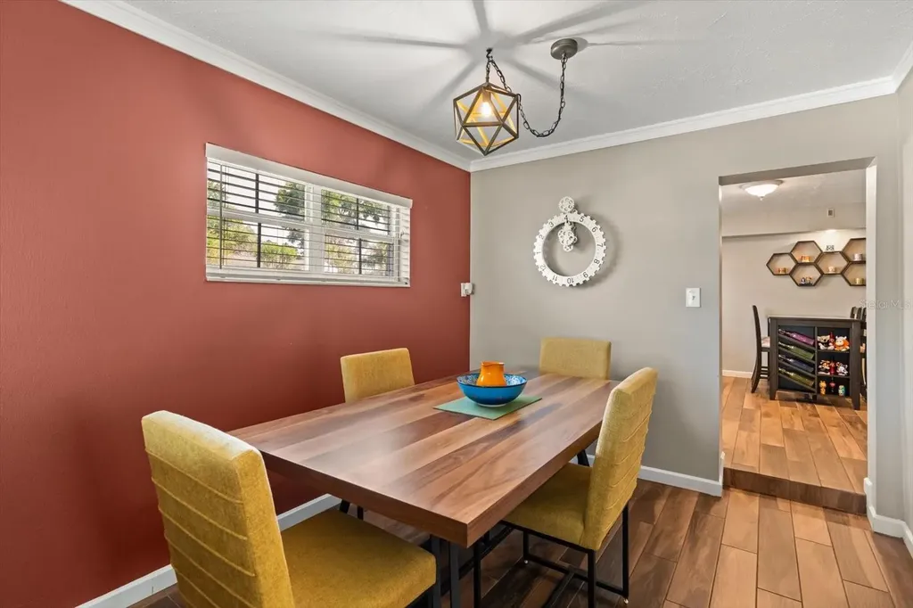 2 W Steele Street Orlando FL 32804
