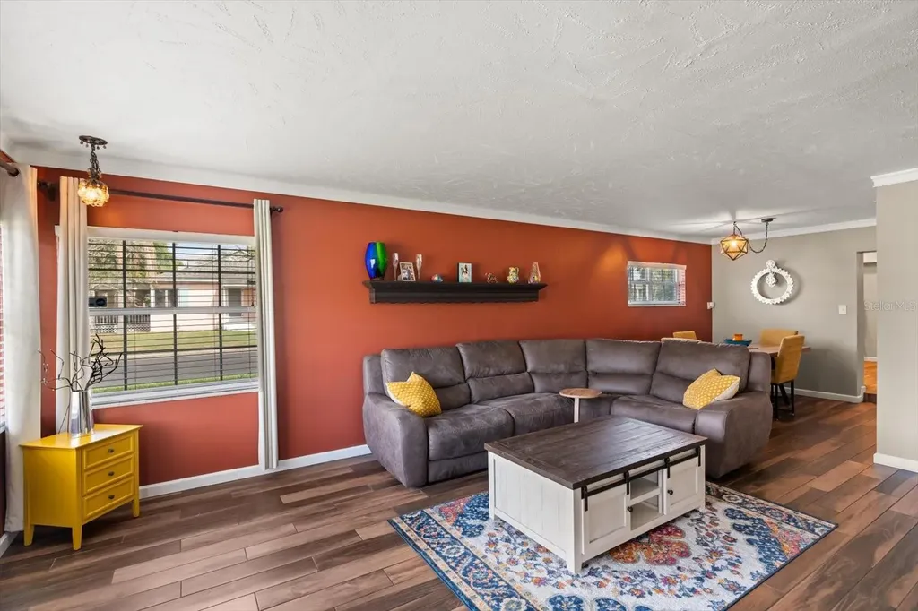 2 W Steele Street Orlando FL 32804