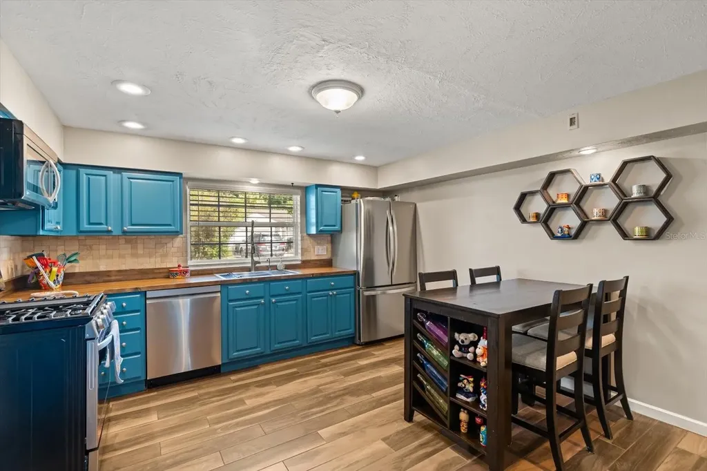 2 W Steele Street Orlando FL 32804