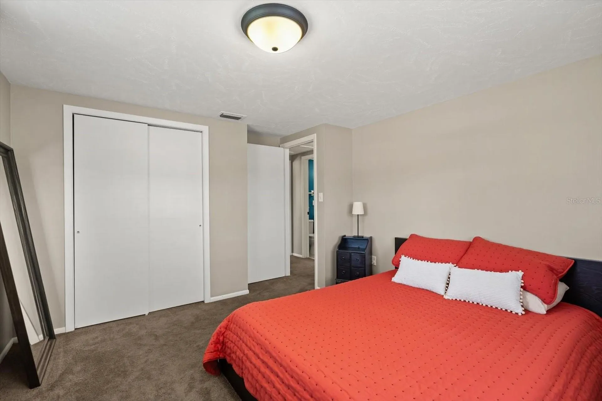 2 W Steele Street Orlando FL 32804