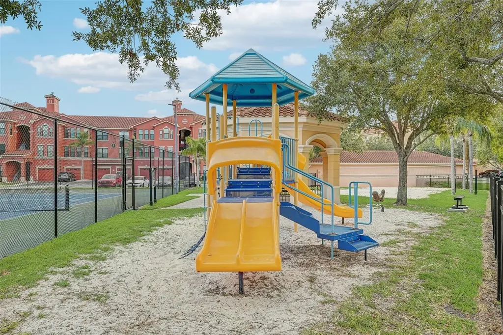 2713 Via Murano Clearwater FL 33764
