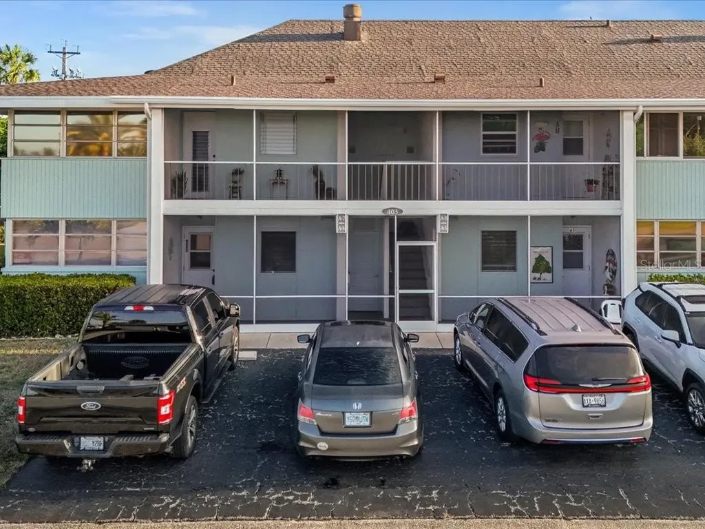 403 SE 43rd Terrace Cape Coral FL 33904