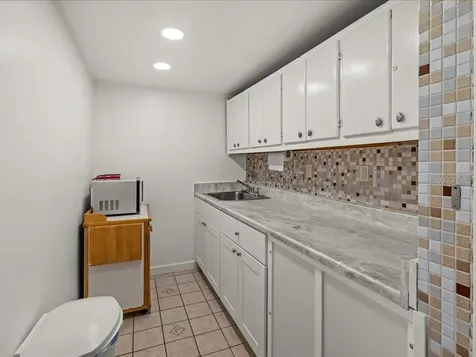 403 SE 43rd Terrace Cape Coral FL 33904