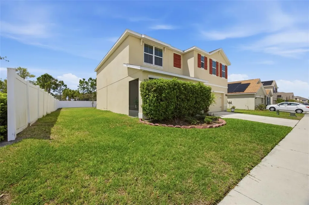 15417 Ibis Fall Place Sun City Center FL 33573