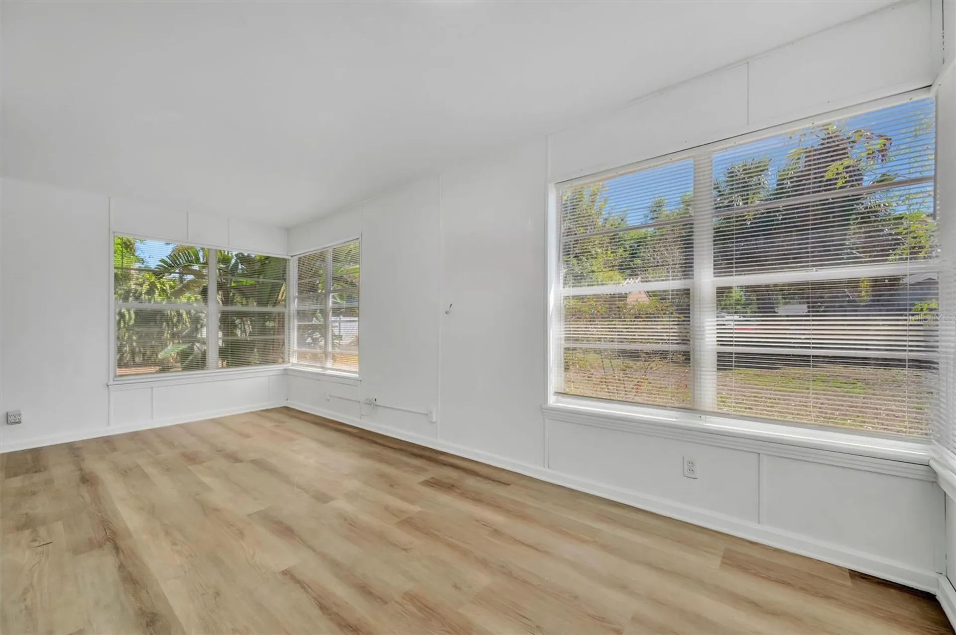 6348 7th Avenue N St Petersburg FL 33710
