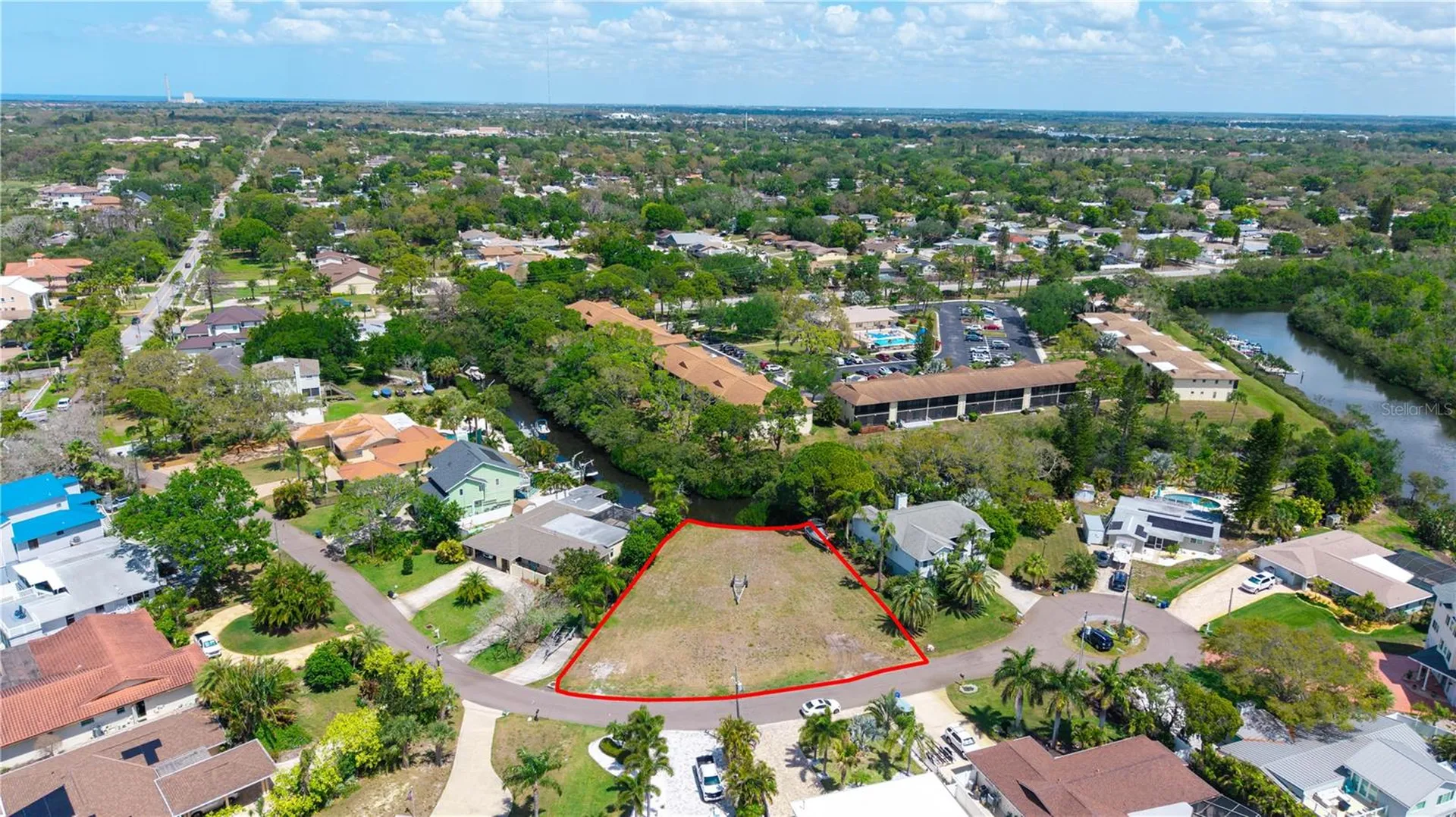 1121 S Florida Avenue Tarpon Springs FL 34689