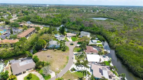 1121 S Florida Avenue Tarpon Springs FL 34689