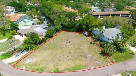 1121 S Florida Avenue Tarpon Springs FL 34689