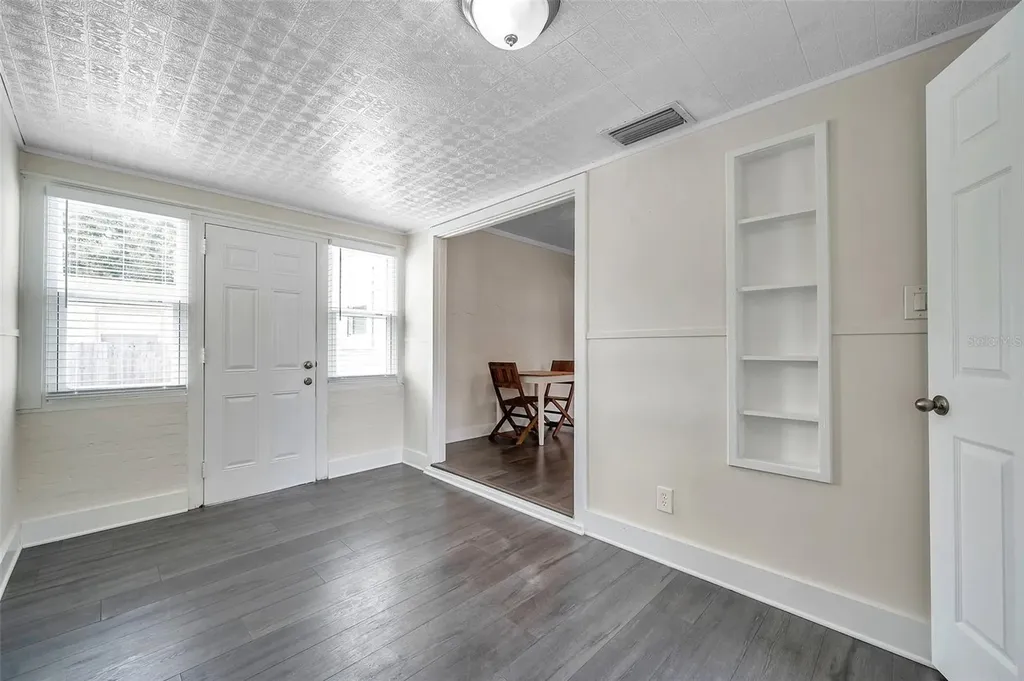4000 10th Avenue N St Petersburg FL 33713