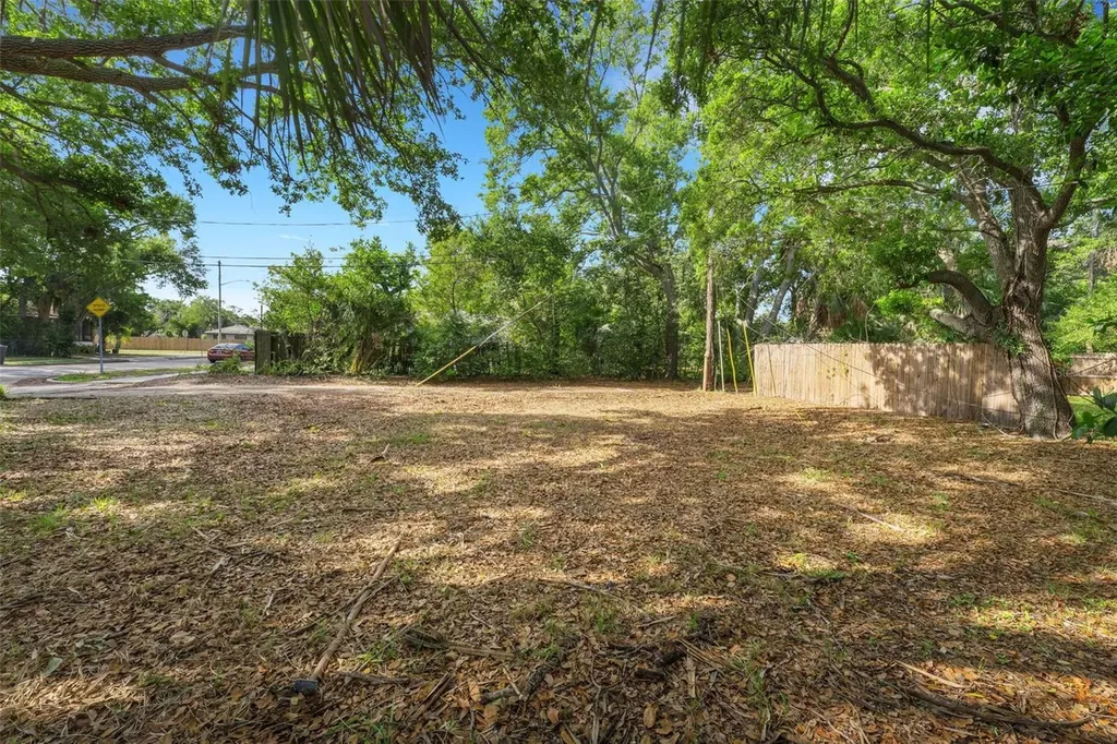 2715 5th Street S St Petersburg FL 33705