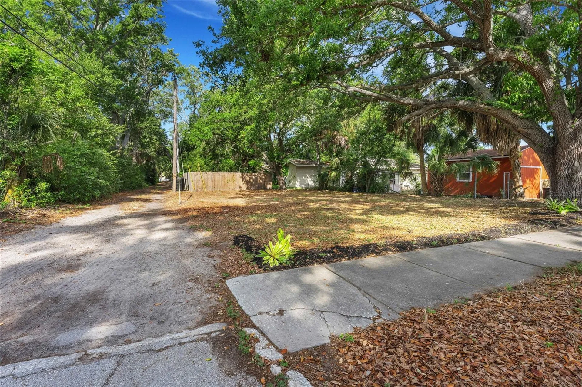 2715 5th Street S St Petersburg FL 33705