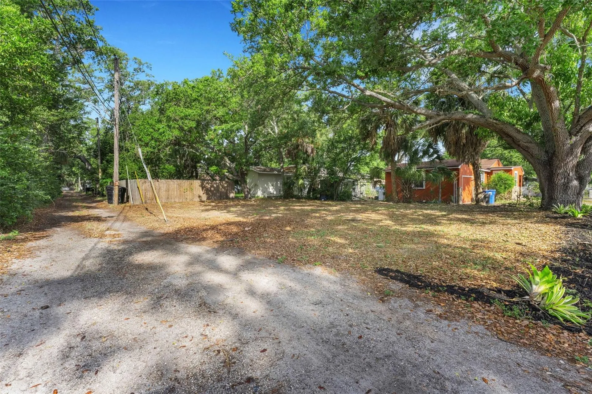 2715 5th Street S St Petersburg FL 33705