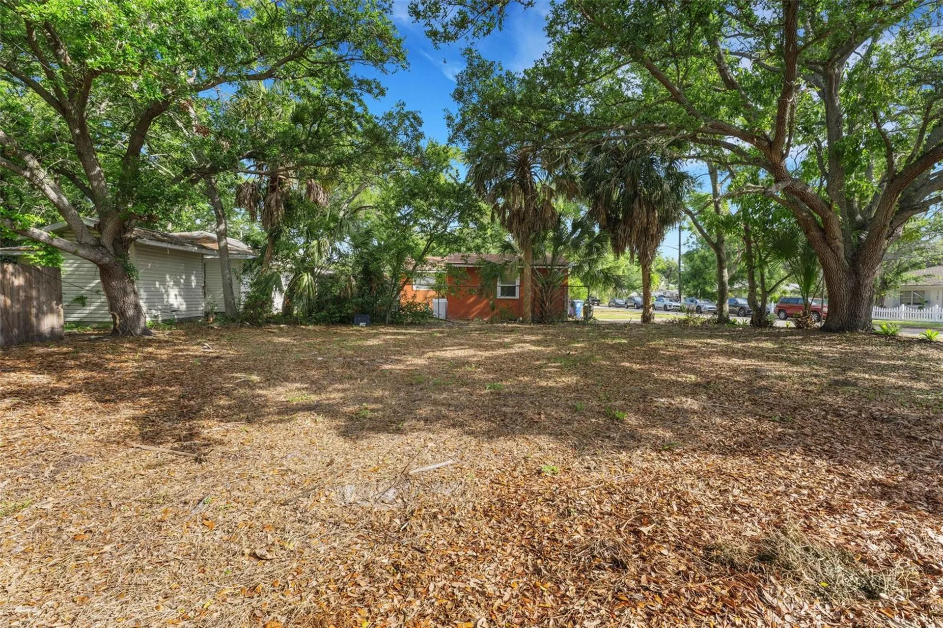 2715 5th Street S St Petersburg FL 33705
