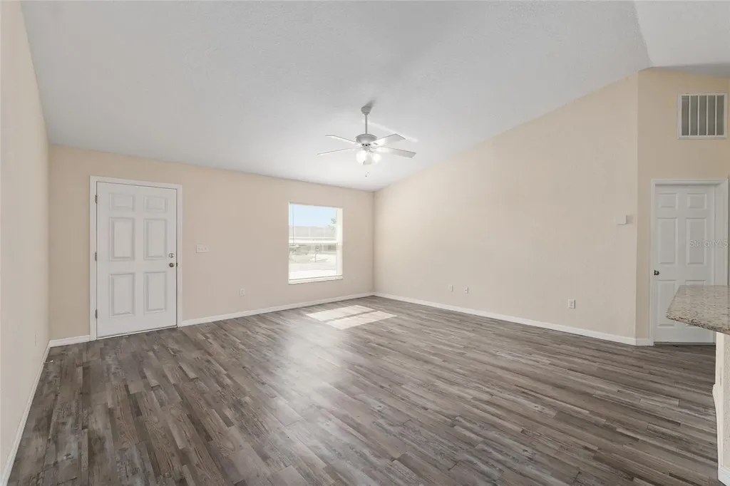 22 Juniper Loop Circle Ocala FL 34480