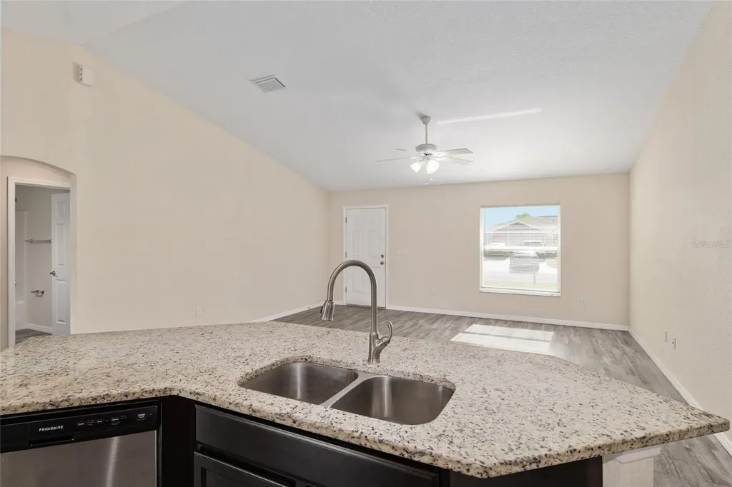 22 Juniper Loop Circle Ocala FL 34480