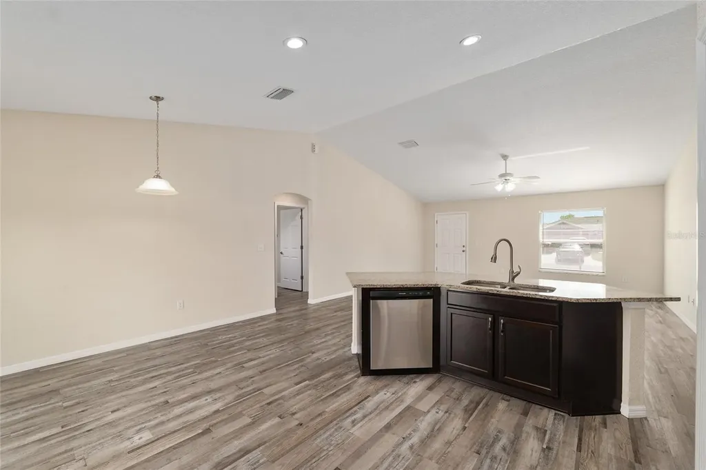 22 Juniper Loop Circle Ocala FL 34480