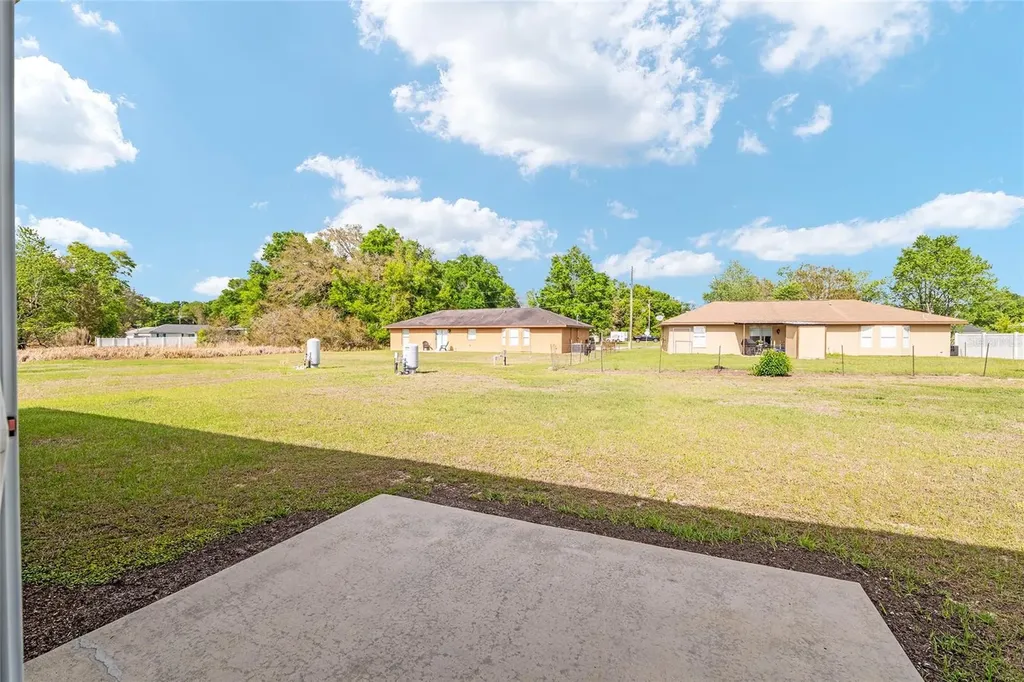 22 Juniper Loop Circle Ocala FL 34480