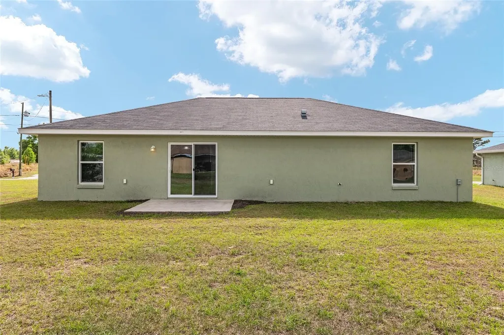 22 Juniper Loop Circle Ocala FL 34480