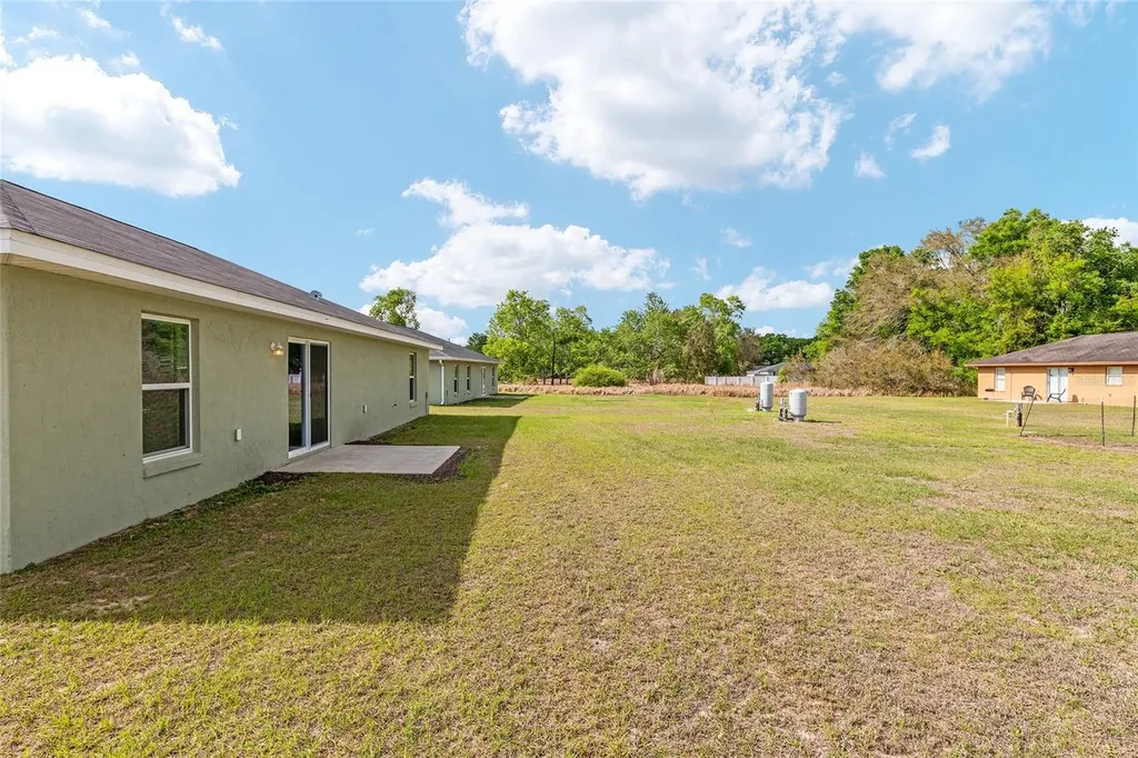 22 Juniper Loop Circle Ocala FL 34480