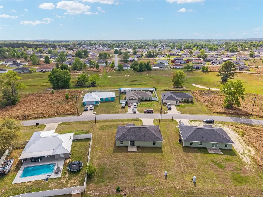 22 Juniper Loop Circle Ocala FL 34480