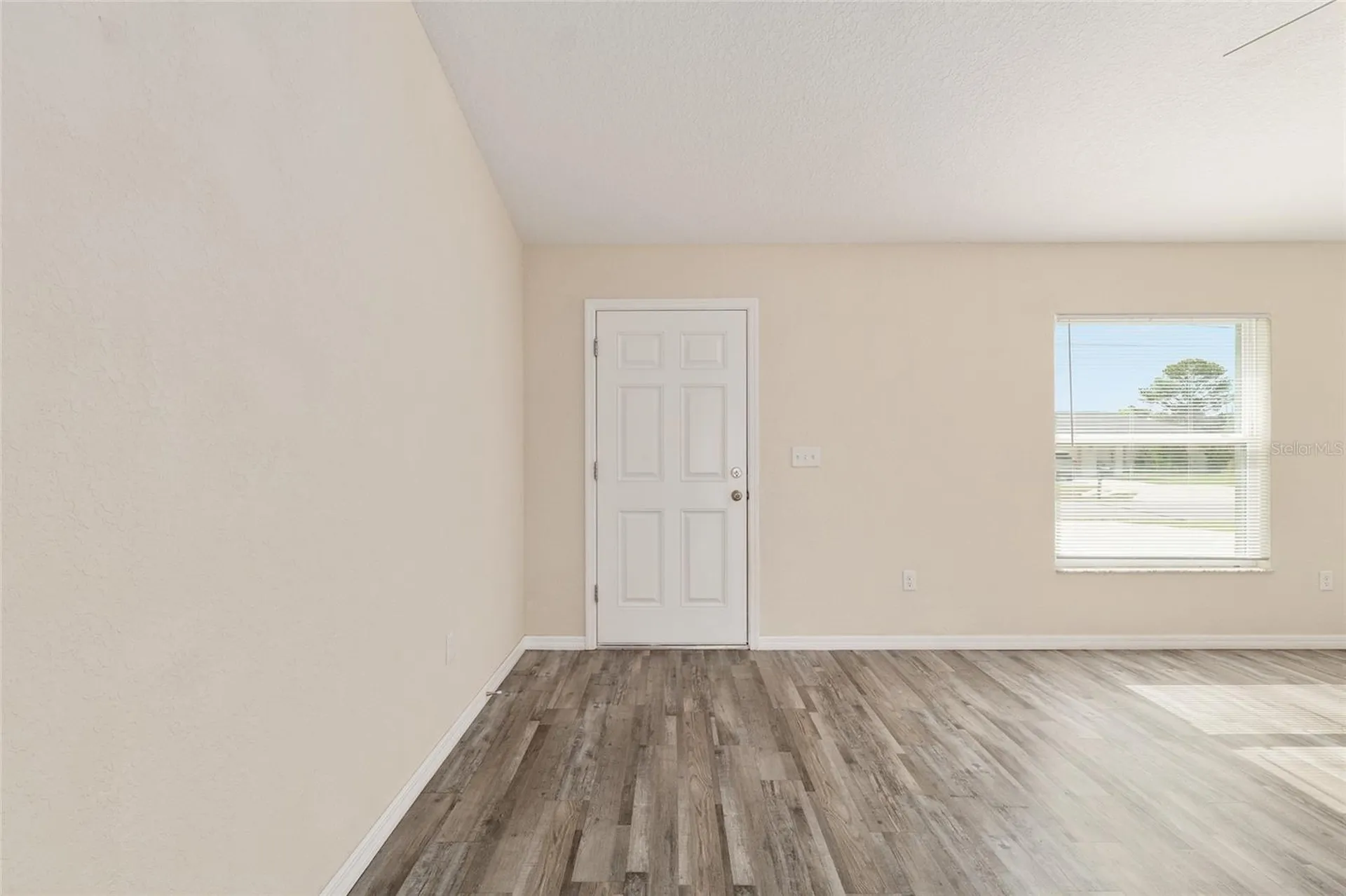 22 Juniper Loop Circle Ocala FL 34480
