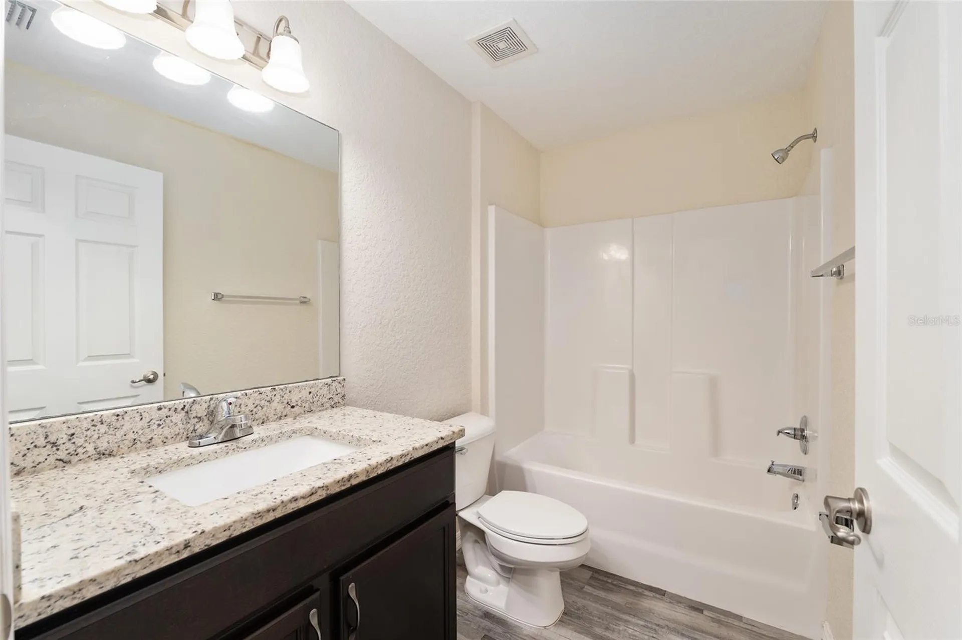 22 Juniper Loop Circle Ocala FL 34480
