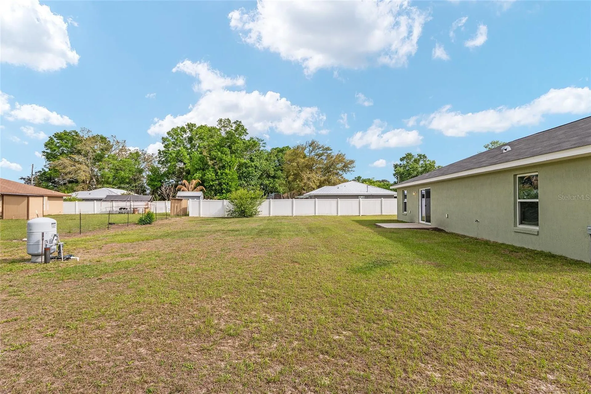 22 Juniper Loop Circle Ocala FL 34480
