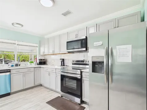 420 Greenwich Avenue NW Port Charlotte FL 33952