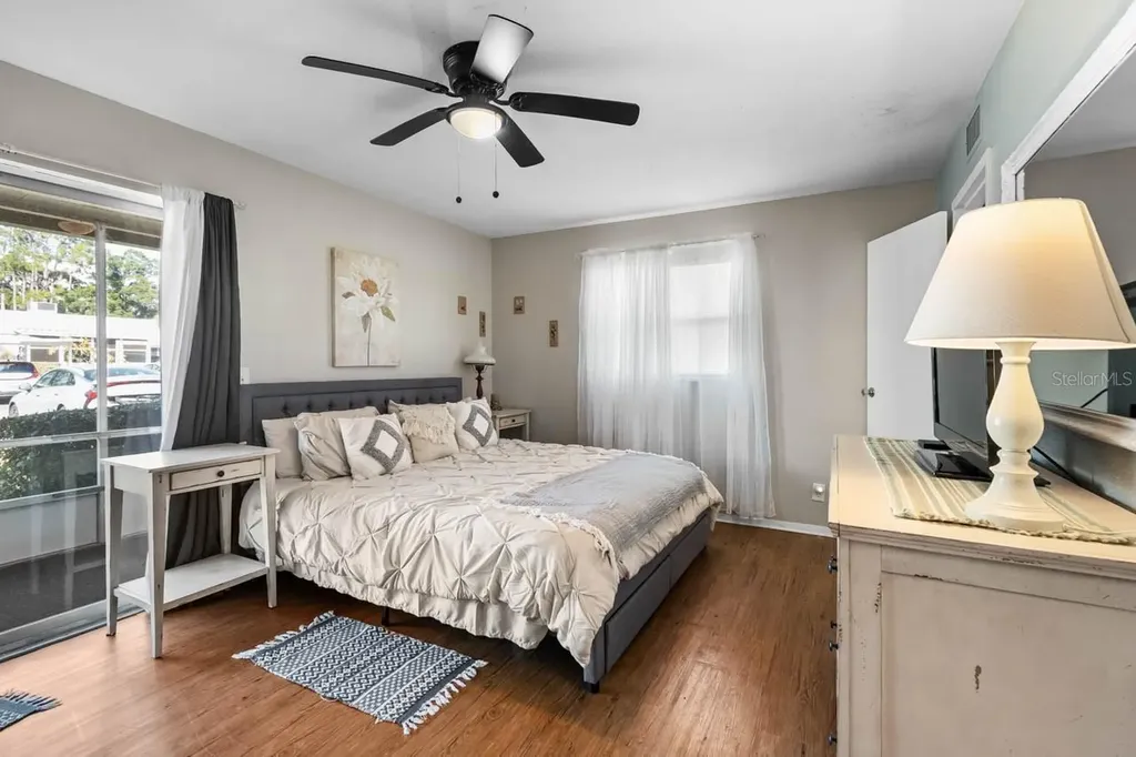 1802 Bedford Terrace Sun City Center FL 33573