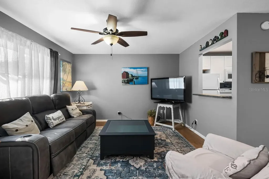 1802 Bedford Terrace Sun City Center FL 33573