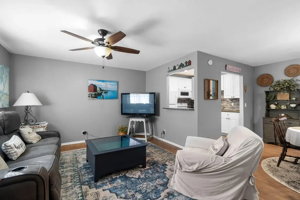 1802 Bedford Terrace Sun City Center FL 33573