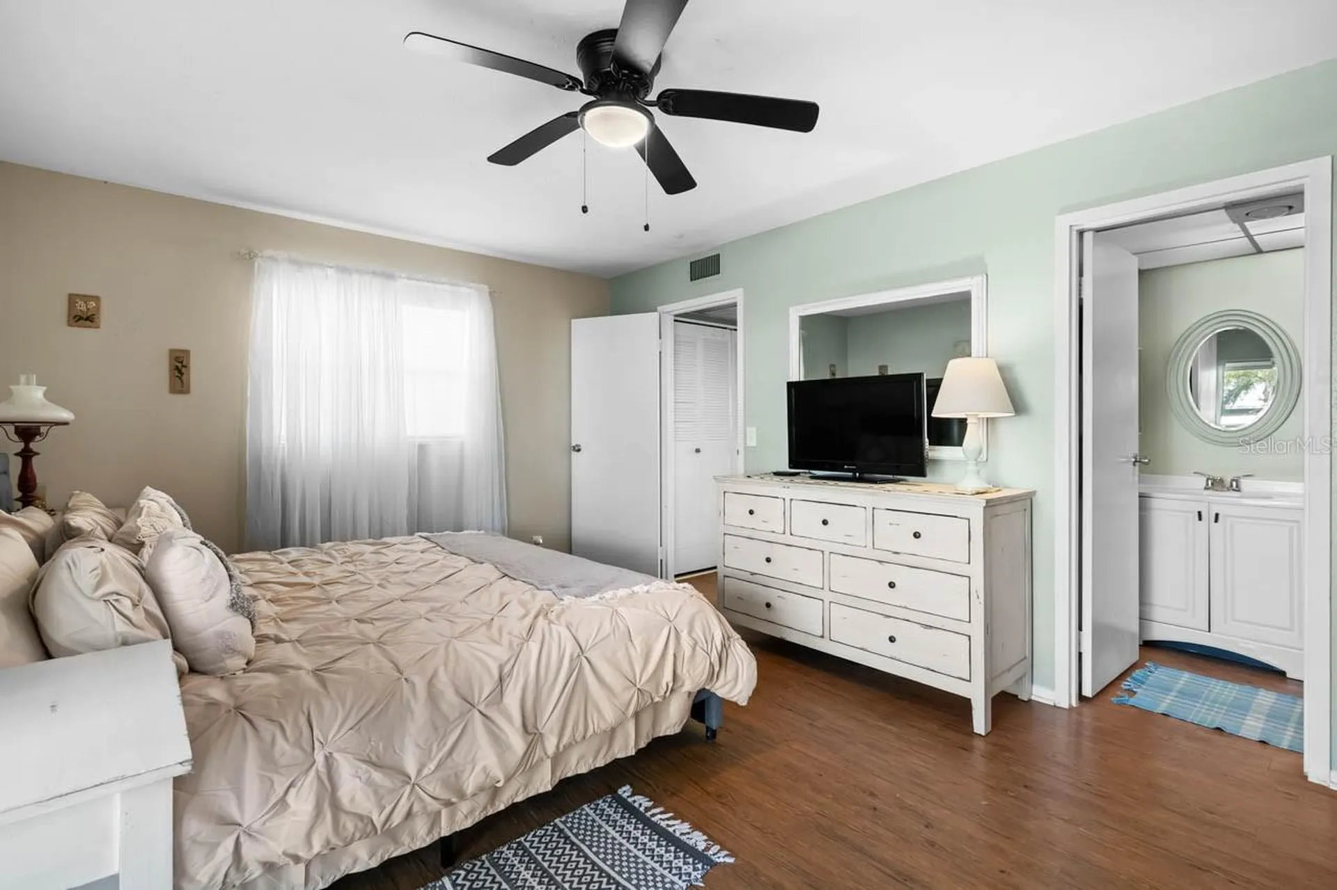 1802 Bedford Terrace Sun City Center FL 33573