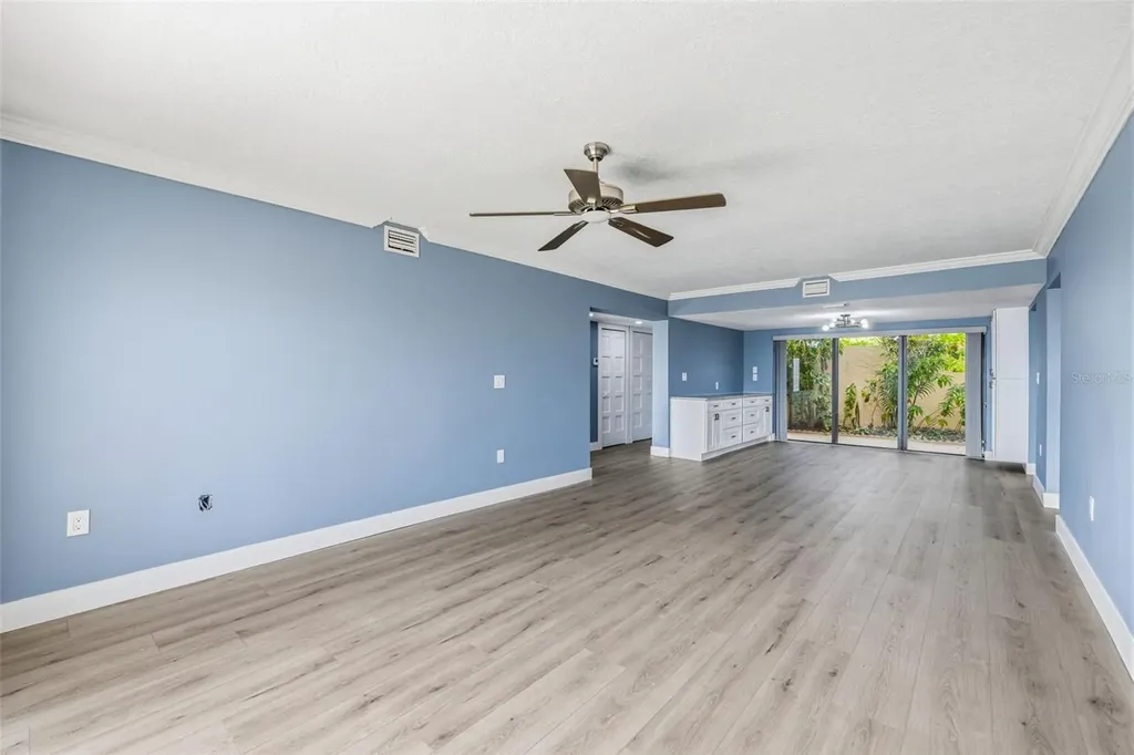7520 Sunshine Skyway Lane S St Petersburg FL 33711