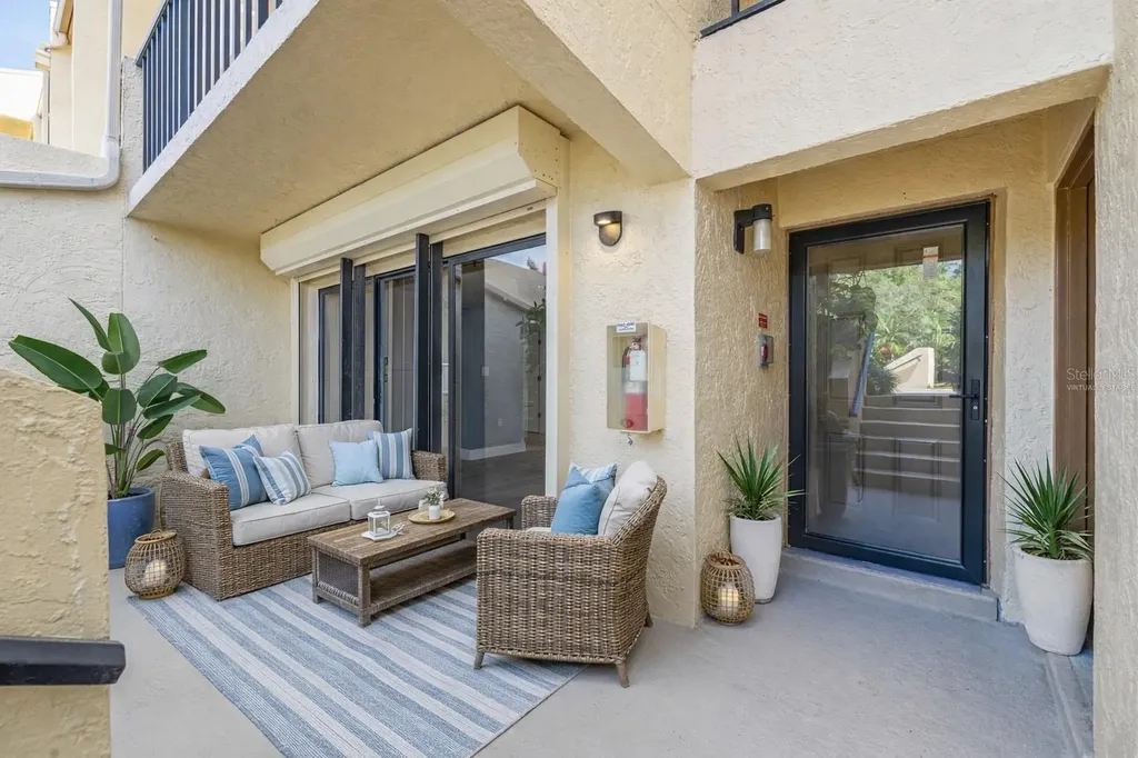 7520 Sunshine Skyway Lane S St Petersburg FL 33711