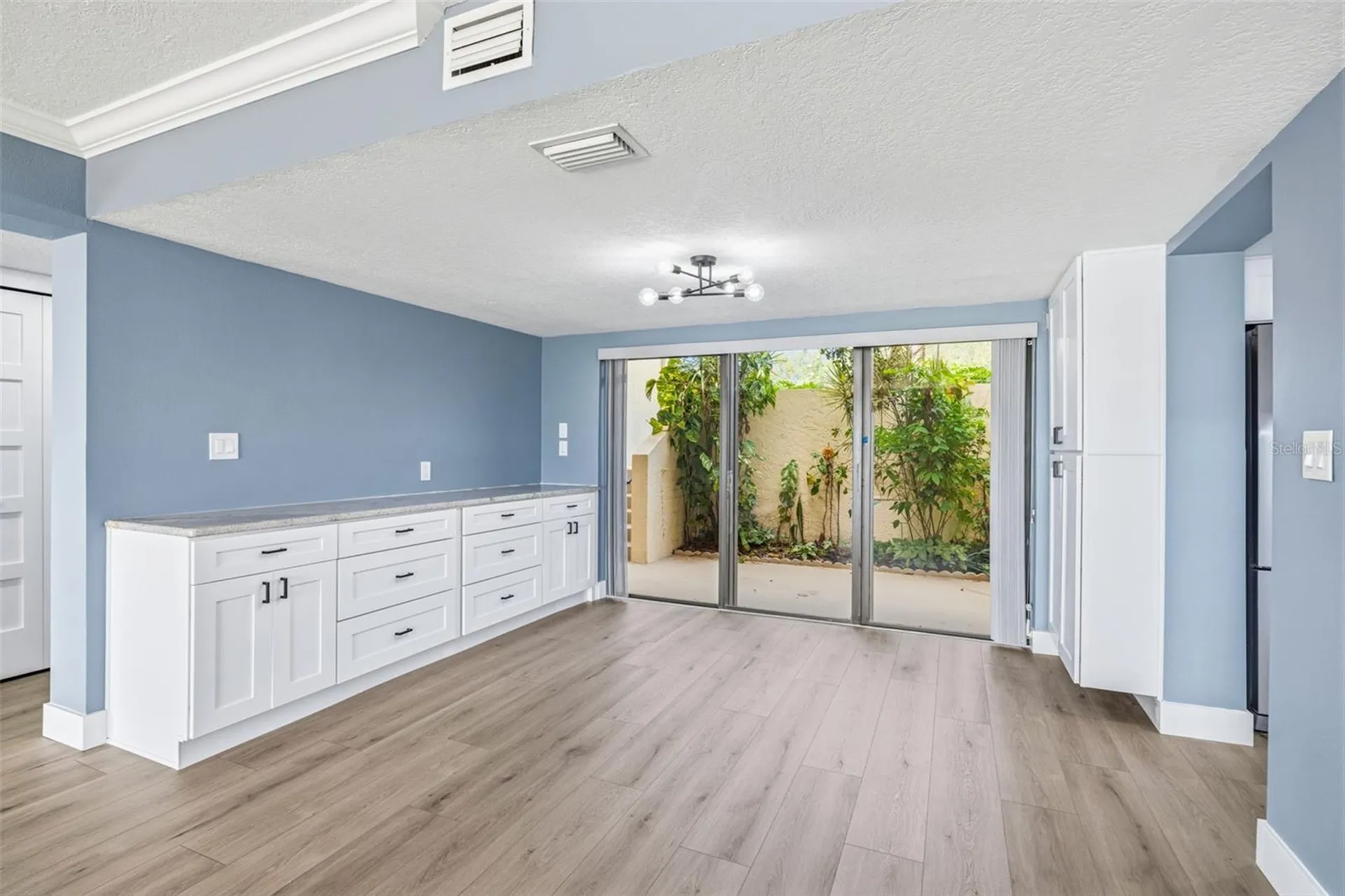 7520 Sunshine Skyway Lane S St Petersburg FL 33711
