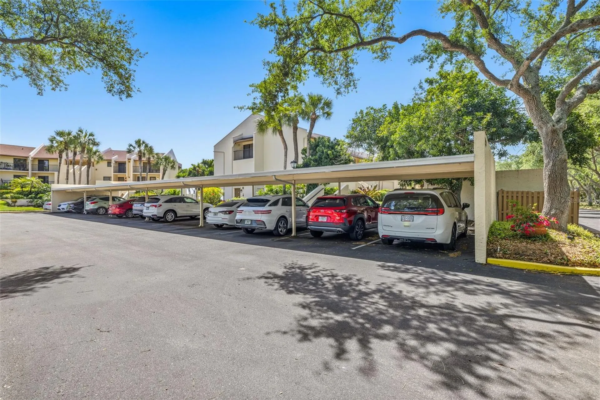 7520 Sunshine Skyway Lane S St Petersburg FL 33711