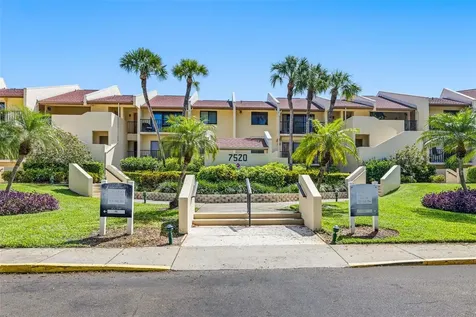 7520 Sunshine Skyway Lane S St Petersburg FL 33711