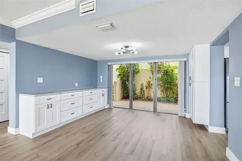 7520 Sunshine Skyway Lane S St Petersburg FL 33711