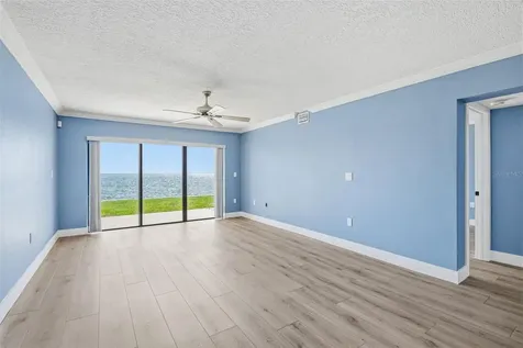 7520 Sunshine Skyway Lane S St Petersburg FL 33711