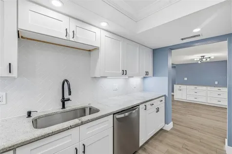 7520 Sunshine Skyway Lane S St Petersburg FL 33711