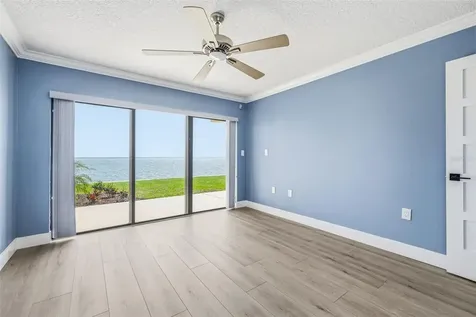 7520 Sunshine Skyway Lane S St Petersburg FL 33711
