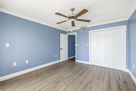7520 Sunshine Skyway Lane S St Petersburg FL 33711