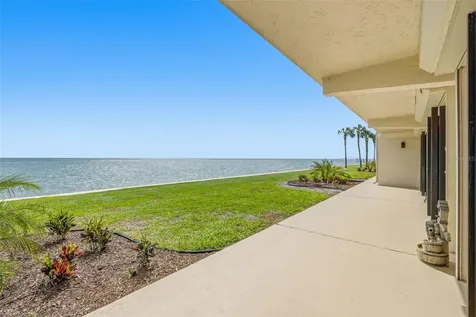 7520 Sunshine Skyway Lane S St Petersburg FL 33711