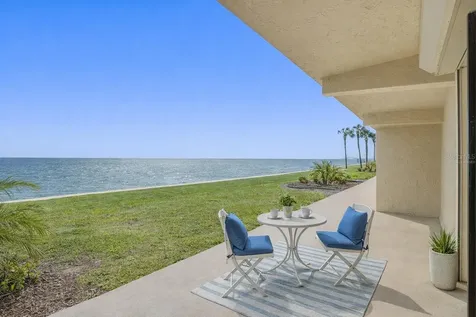 7520 Sunshine Skyway Lane S St Petersburg FL 33711
