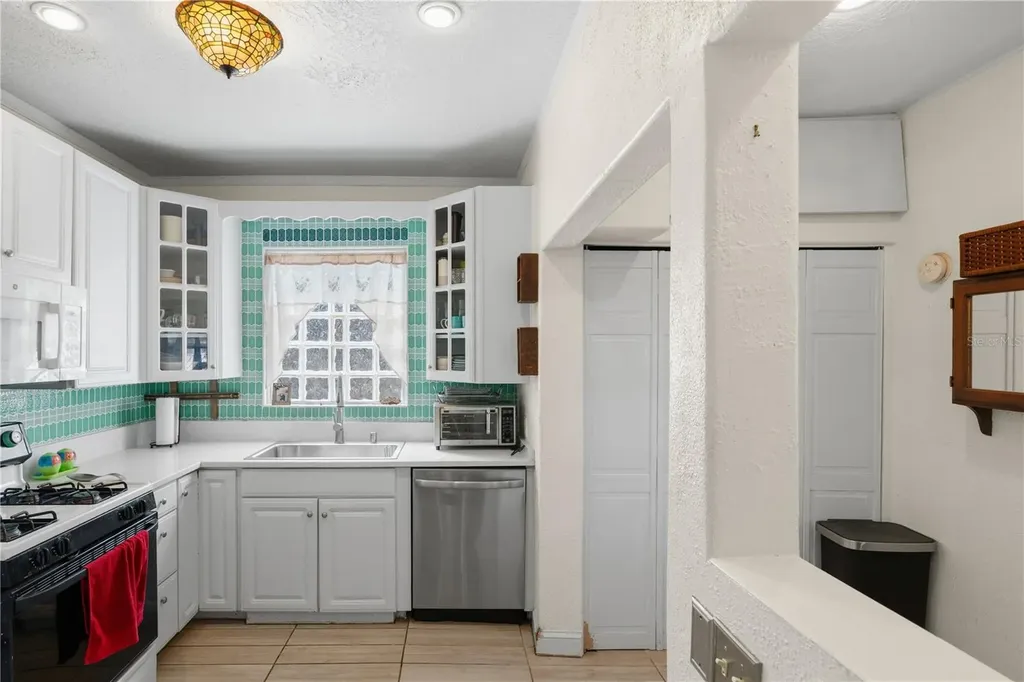 530 S 7th Street Lake Wales FL 33853