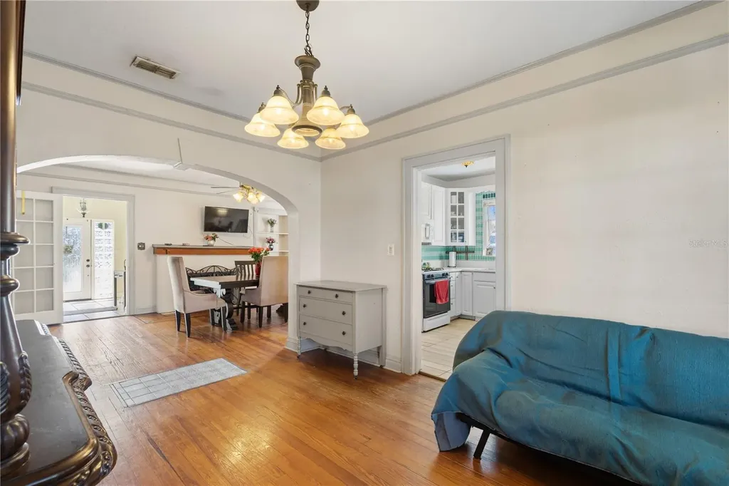 530 S 7th Street Lake Wales FL 33853