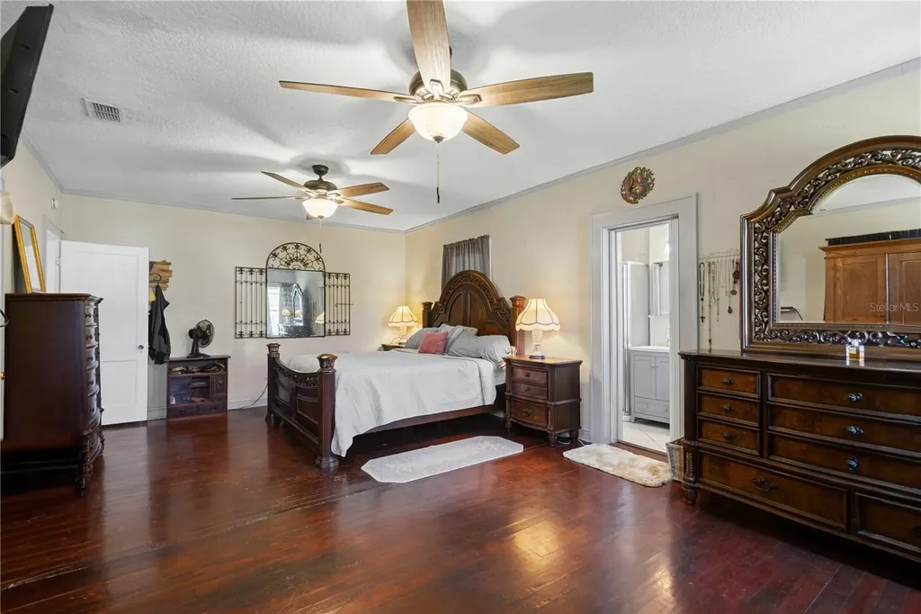 530 S 7th Street Lake Wales FL 33853