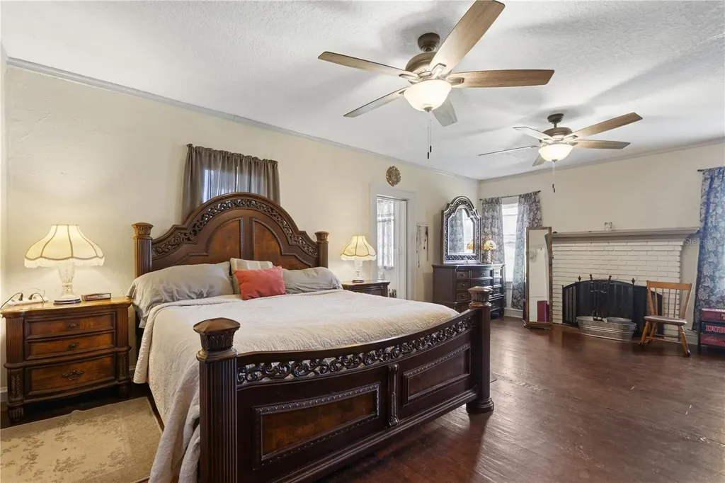 530 S 7th Street Lake Wales FL 33853